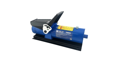 Насос пневмогидравлический со шлангом AE&T T08069 (0,69 л)