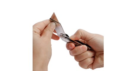 Нож универсальный складной стальной со сменными лезвиями WP211001 WORKPRO