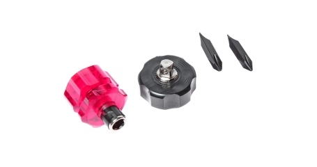 Отвертка с набором бит 