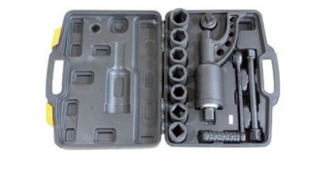 Ключ с умножителем момента 1:56 до 3800 Н*м с набором головок от 24 до 38 мм для колес г/а