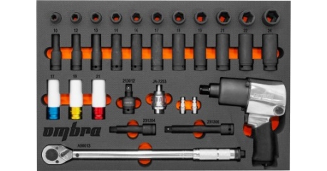 Набор с гайковертом, динамометрическим ключом и ударными головками в EVA ложементе 560х375 мм, 33 предмета Ombra OMT33STE