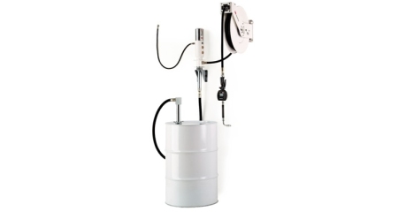 Настенный комплект для раздачи масла с насосом PM 2, катушкой, счетчиком и каплеул. для бочек 205 л