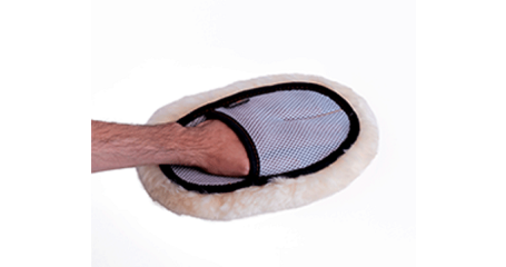 Варежка из меха для мойки автомобиля KLCB